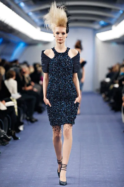 Look 49